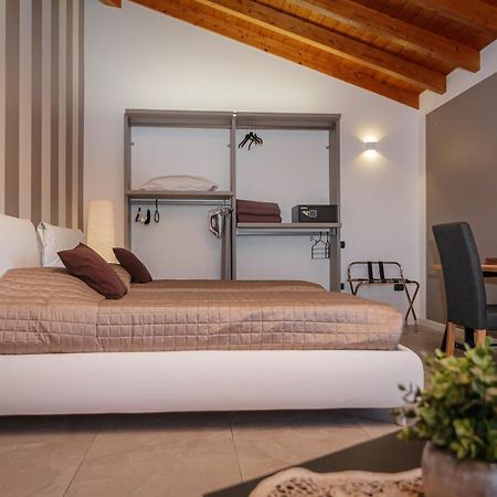 フェルノ Casa Ananda Bed & Breakfast エクステリア 写真