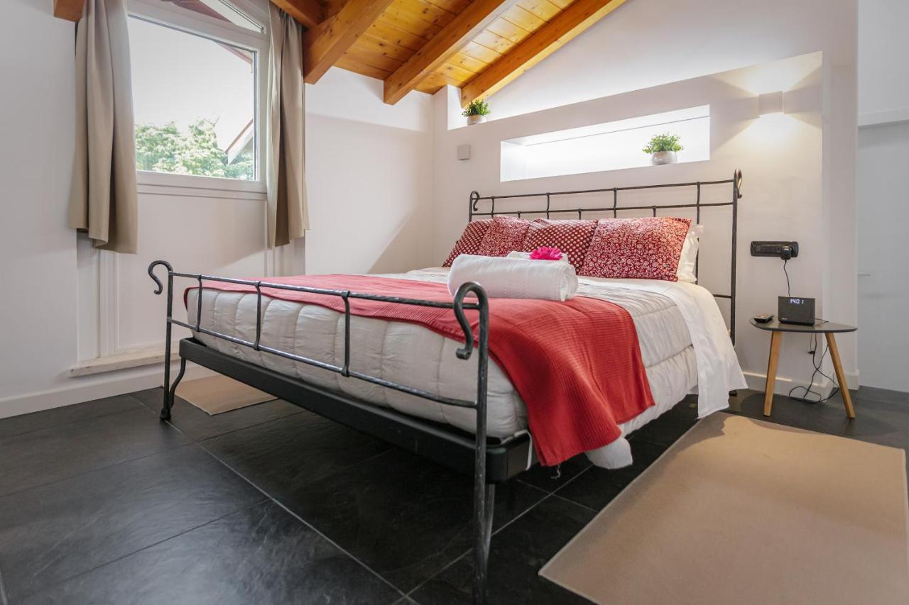 フェルノ Casa Ananda Bed & Breakfast エクステリア 写真