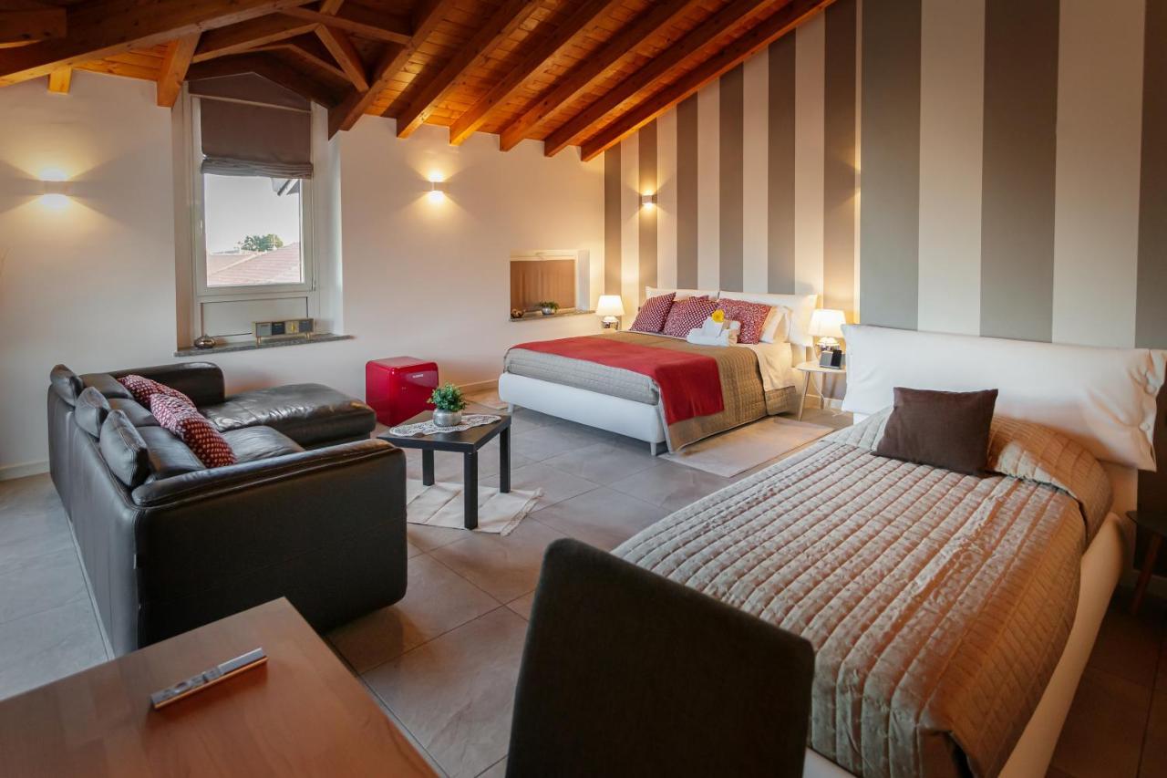 フェルノ Casa Ananda Bed & Breakfast エクステリア 写真