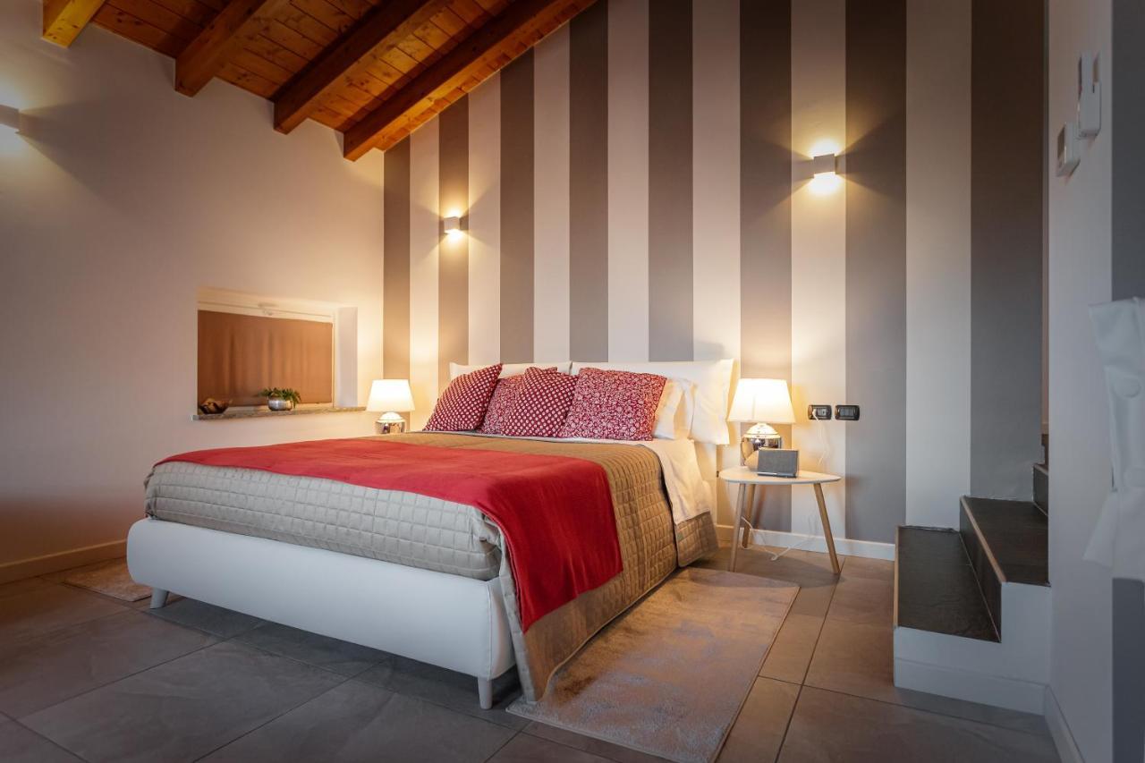 フェルノ Casa Ananda Bed & Breakfast エクステリア 写真