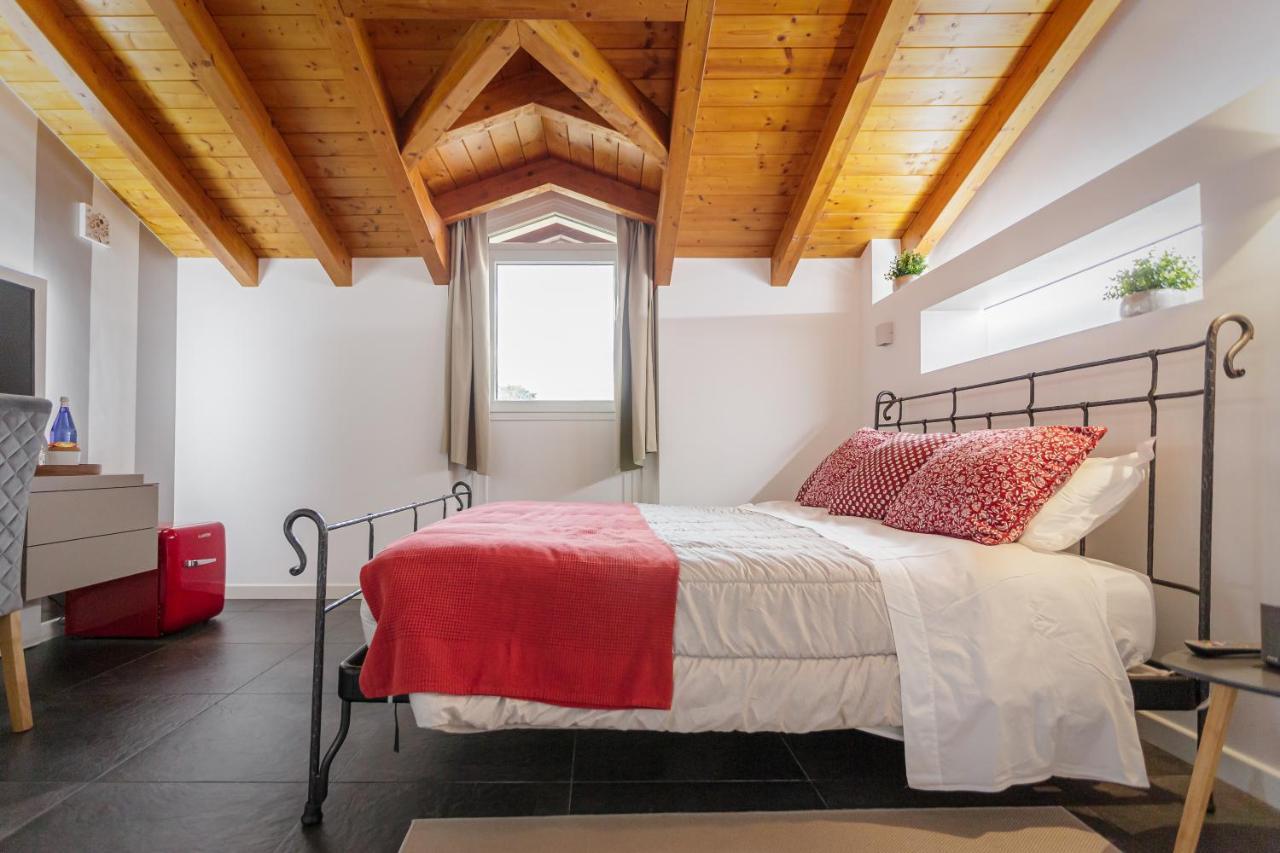 フェルノ Casa Ananda Bed & Breakfast エクステリア 写真
