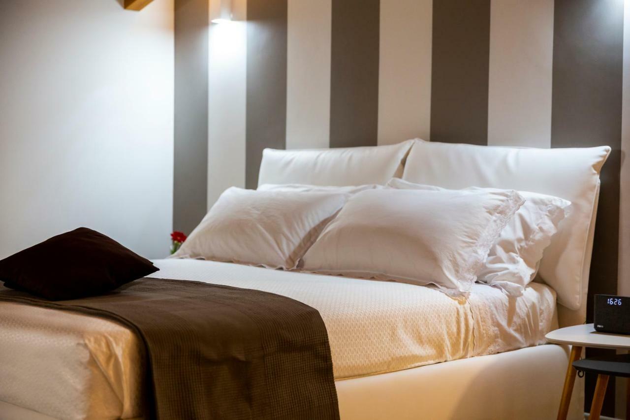 フェルノ Casa Ananda Bed & Breakfast エクステリア 写真