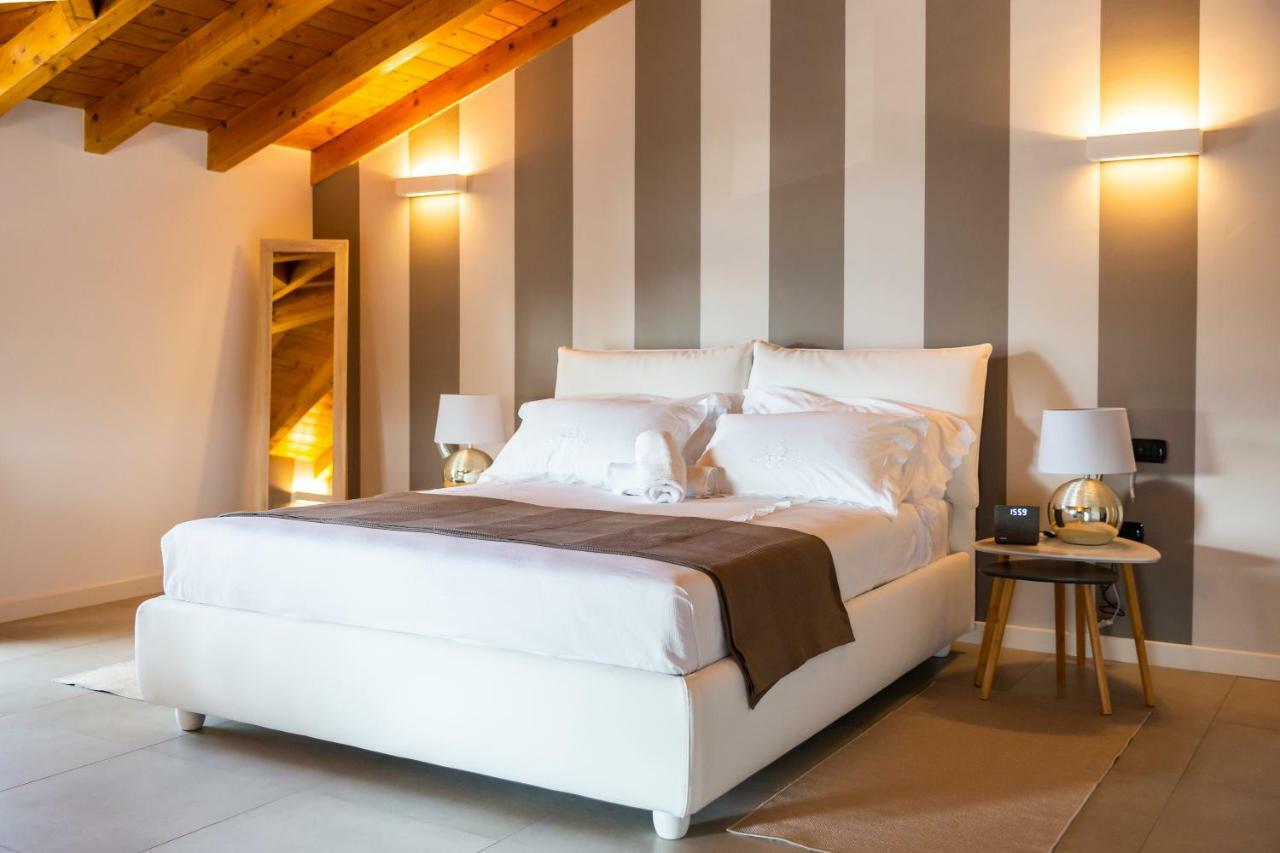 フェルノ Casa Ananda Bed & Breakfast エクステリア 写真