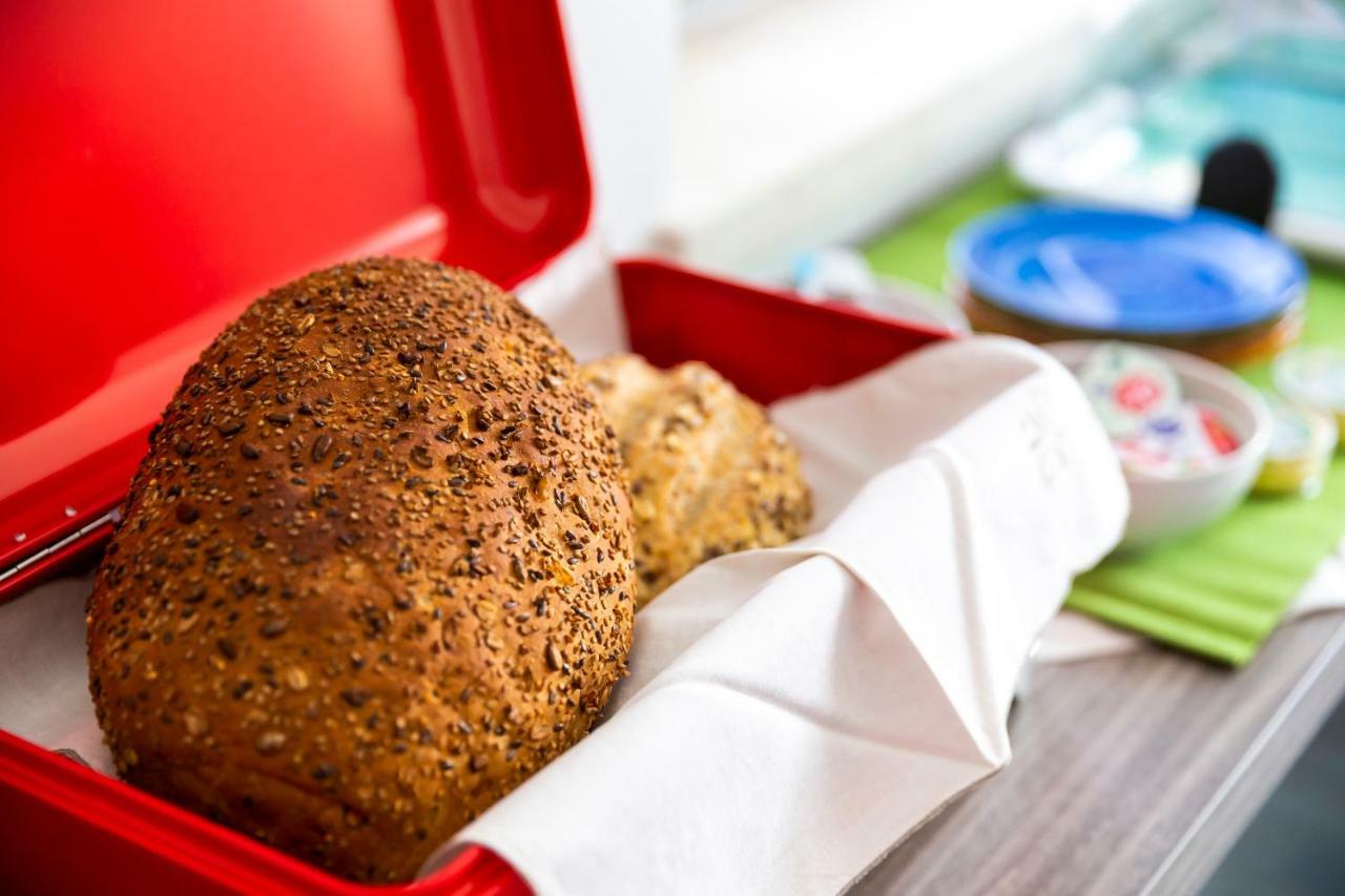 フェルノ Casa Ananda Bed & Breakfast エクステリア 写真