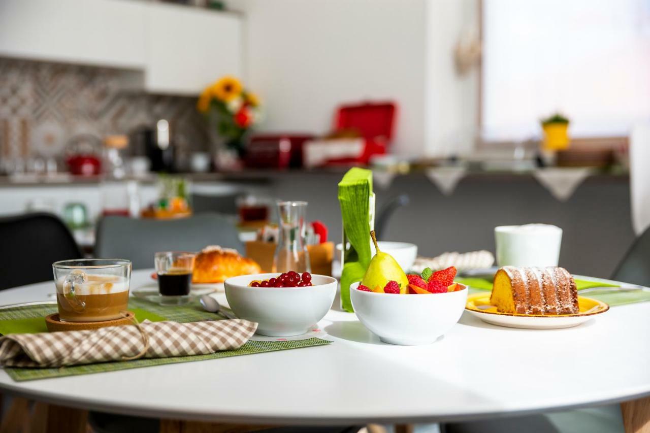 フェルノ Casa Ananda Bed & Breakfast エクステリア 写真