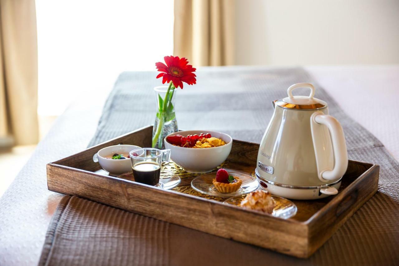 フェルノ Casa Ananda Bed & Breakfast エクステリア 写真