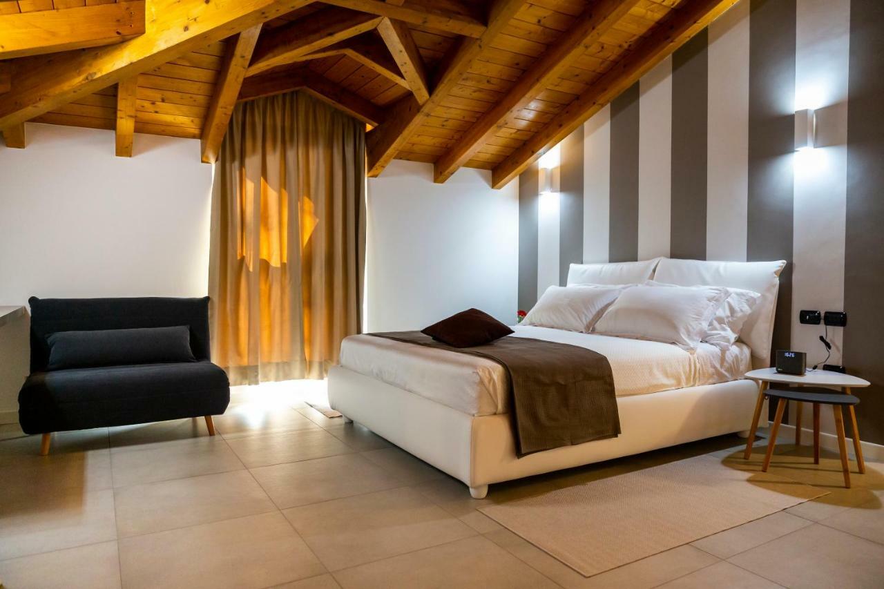 フェルノ Casa Ananda Bed & Breakfast エクステリア 写真