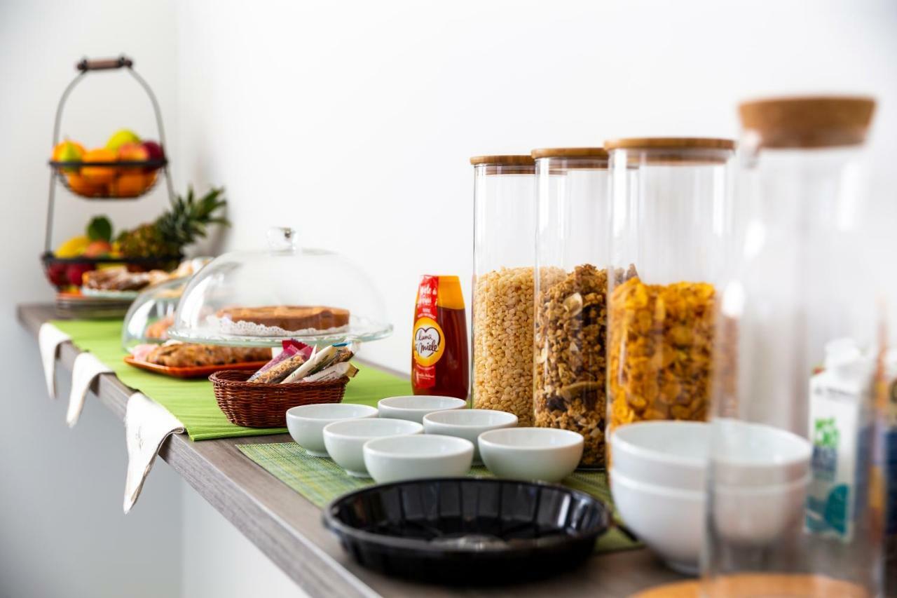 フェルノ Casa Ananda Bed & Breakfast エクステリア 写真